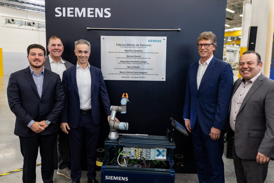 Siemens inaugura planta en Nuevo León con inversión de 1,100 mdp