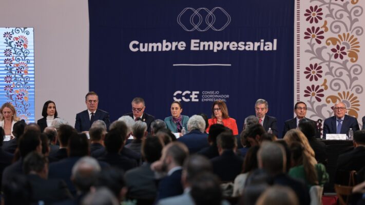 Sheinbaum anuncia inversiones por 20,000 en México tras CEO Dialogue