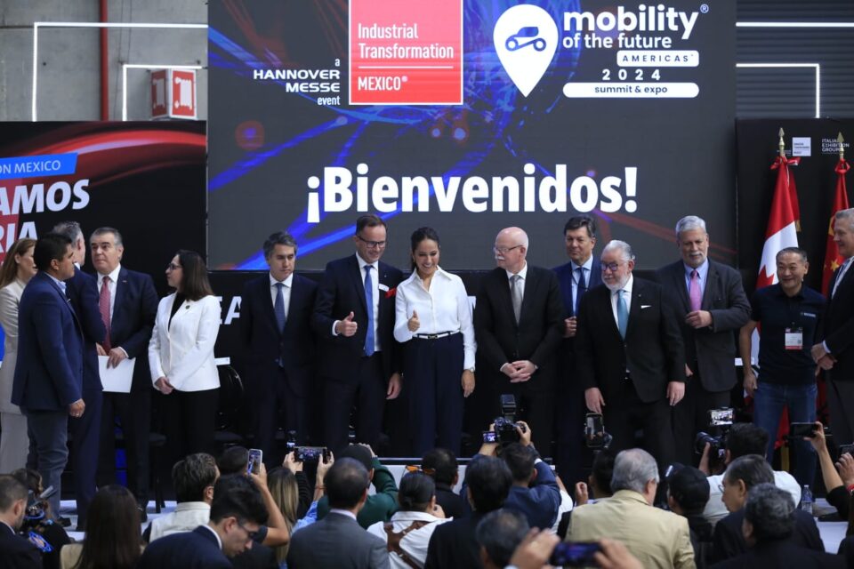 Arranca Industrial Transformation Mexico 2024 con Izel, una asistente de Inteligencia Artificial